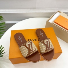 Louis Vuitton Slippers